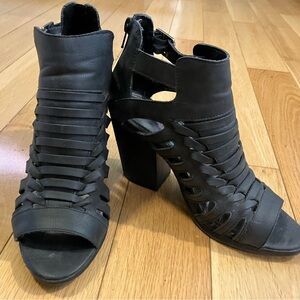 Black Strappy Women's Heels